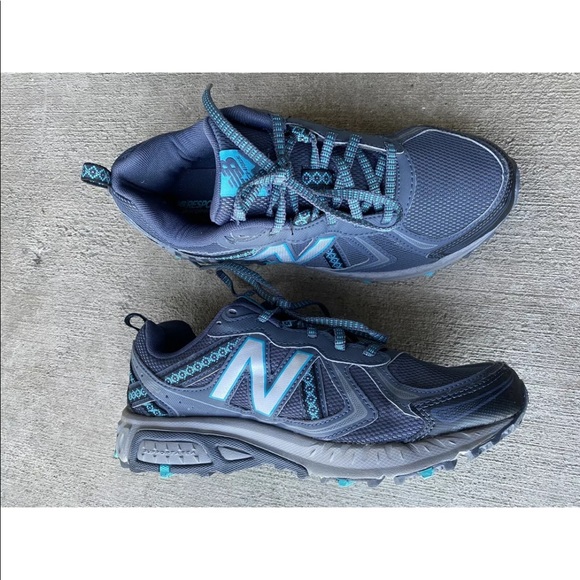 Running Shoes Sz 